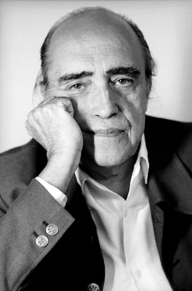 Oscar Niemeyer, s.d. Fotógrafo não identificado