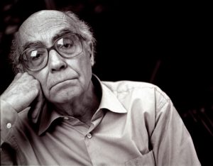 José Saramago, s.d. Fotógrafo não identificado. Acervo Fundação José Saramago